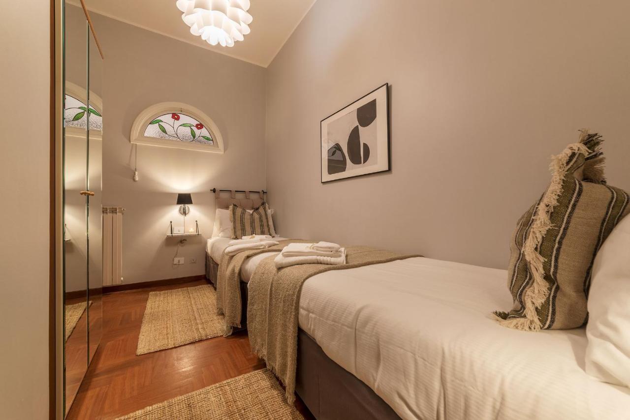 Lively Roma Trastevere Renovated Apartment - Fromhometoローマ エクステリア 写真