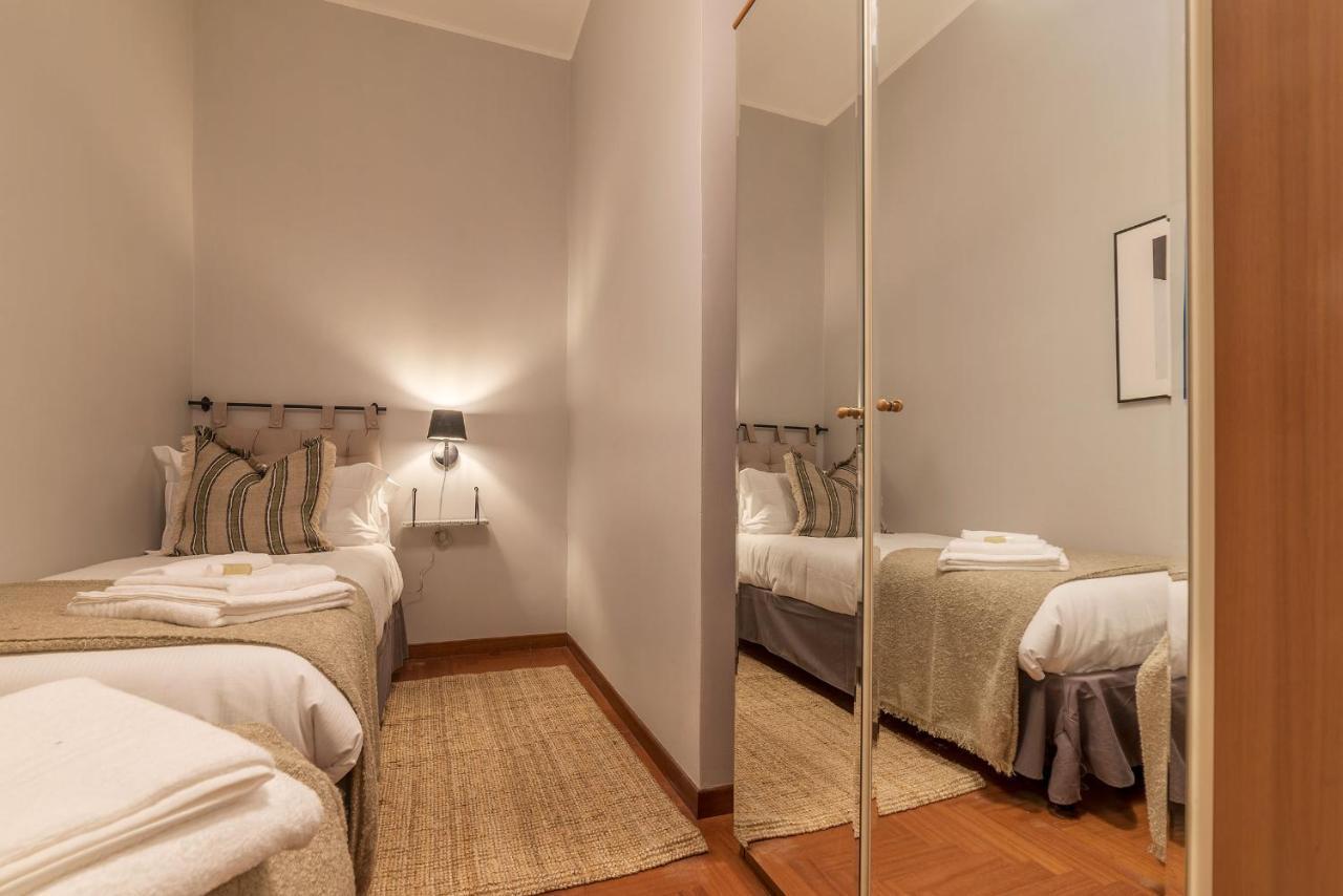 Lively Roma Trastevere Renovated Apartment - Fromhometoローマ エクステリア 写真