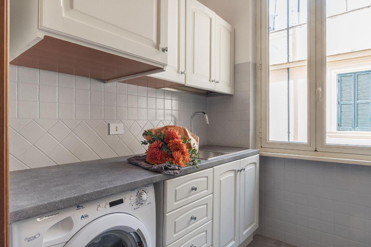 Lively Roma Trastevere Renovated Apartment - Fromhometoローマ エクステリア 写真